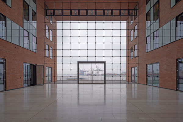 Bürohaus am Holzhafen l Hamburg l 2022