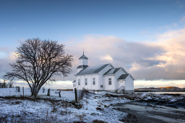  Kirche von Gimsøy l 2023