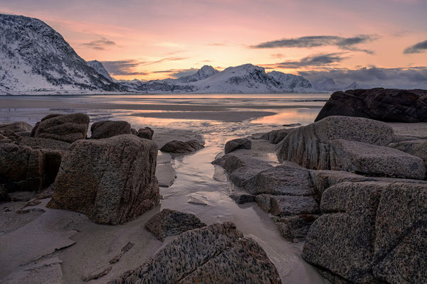 Haukland Strand l 2024