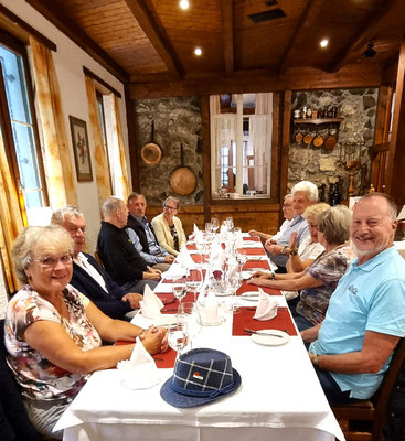 Das Abendessen der Reisegruppe im Engel.