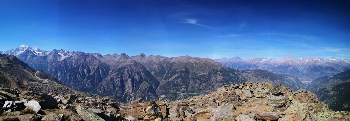 Aussicht ab Wannehorn ab Hanigalpbahn 2 Std. hoch, 1.5 runter - auch ohne Bergführer