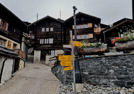 Veloferien im Wallis mit Rolis Mobiler bike Station Touren und Vermietung