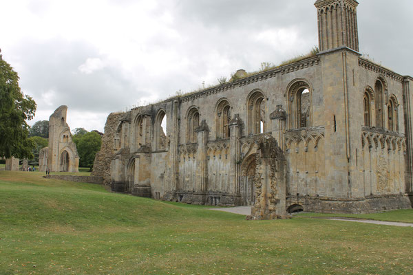 Glastonbury Avalon2