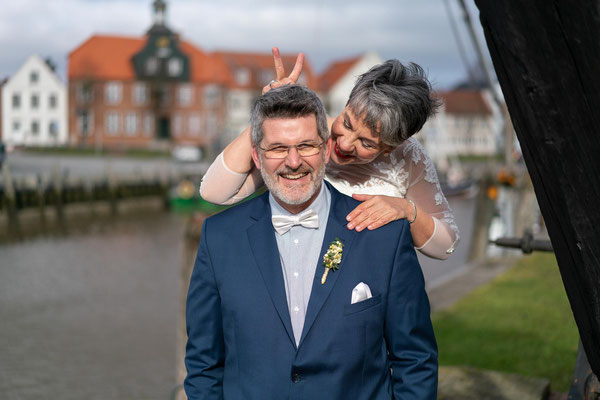 Fotograf Tönning - Hochzeitsfotos am Hafen 