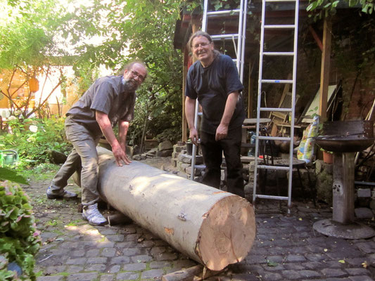 Transport des Rohlings für die Stele auf der Aachener Kunstroute 2015, Triumph