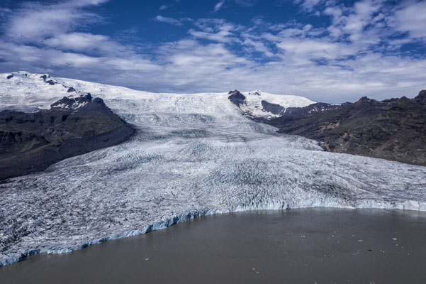 Iceland. The Fjallsárlón Glacier in the Vatnajökull national park. A popular destination for tourists, it is one of the island’s top attractions.