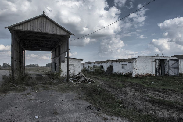 An abandoned farm in the village of Dubovy Log.