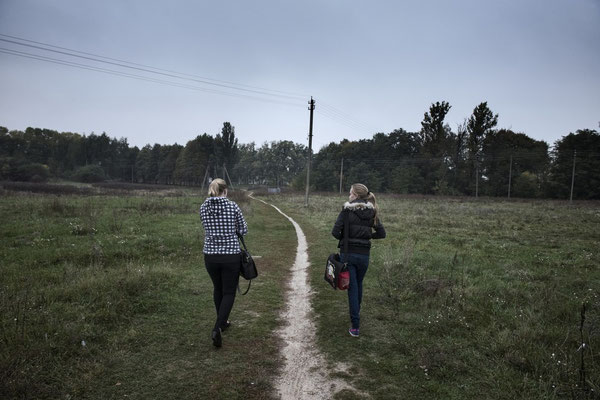 Nadia and her friend Katya going to school