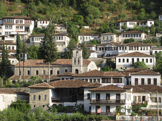 Albanisches Berat: Stadt der tausend Fenster