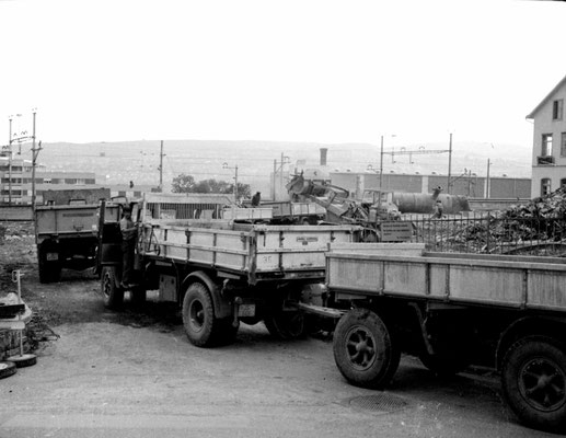 August 1971; Abbruch der Fabrikgebäude Firma Heer an der Mühlebachstrasse / Kichbodenstrasse