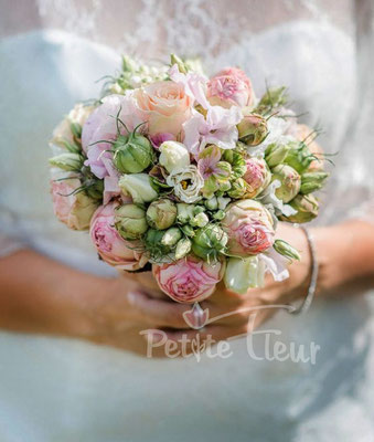 Brautstrauß, Hochzeitsfloristik, Petite Fleur