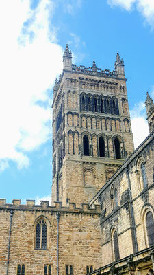 Durham habe ich nur auf der Durchreise nach Newcastle besucht.