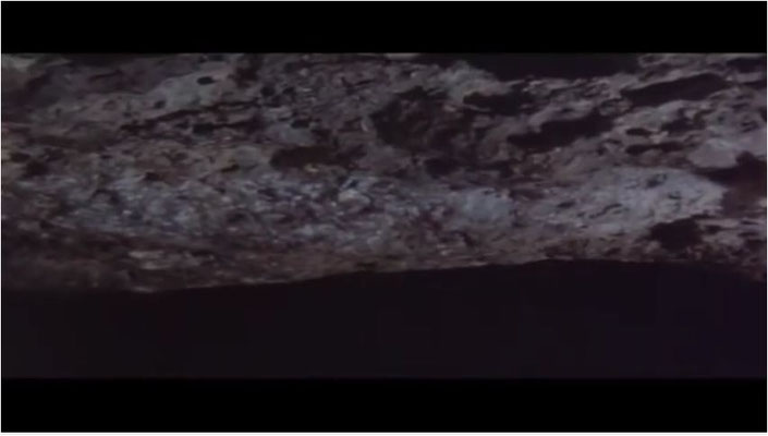 durch ein gut gebautes Asteroiden-Modell, Nahaufnahmen und perspektivische Tricks gelang es, "Orpheus" sehr realistisch aussehen zu lassen