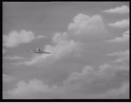 Plan 9 from Outer Space zeichnet vor allem sein Dilenttantismus, auch in der Ausführung der Spezialeffekte, aus