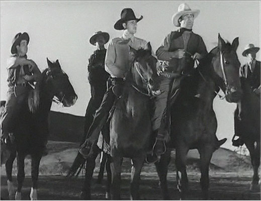 Helden, Pferde, Hüte, Halsbänder, Colts, die Western-Elemente sind stark ausgeprägt
