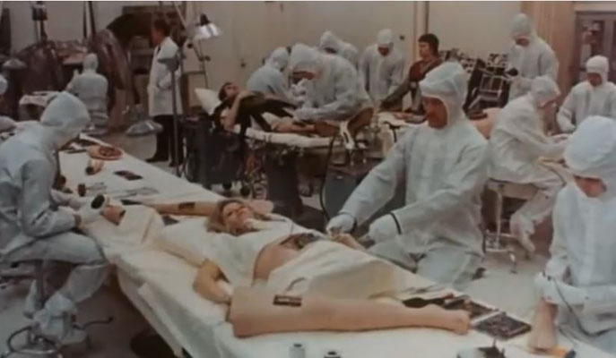 Futureworld lässt den Zuschauer in die Atmosphäre des Films abtauchen