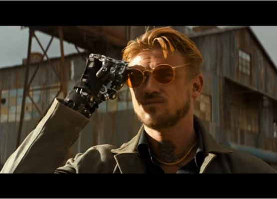 Boyd Holbrook gibt den Bösew    icht Donald Pierce. Die Figur wirkt mit ihrer großen Klappe fast schon sympathisch, aber nur fast...) 