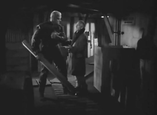 Robert Cornswaite spielt Dr. Carrington, den typischen Mad Scientist