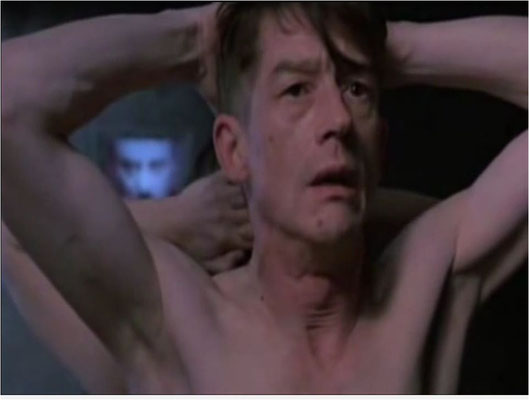 ein brillanter John Hurt in einer der eindrücklichsten Szenen des Filmes: "We are surrounded", "Wir sind umstellt"