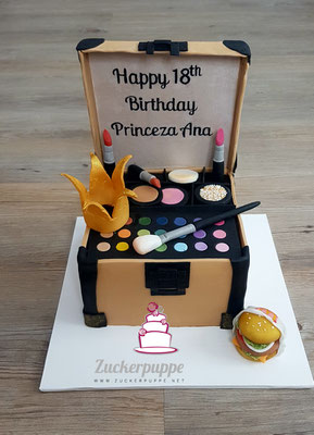 Schmikkistchen mit Prinzessinnenkrönchen und McDonalds-Burger zum 18. Geburtstag von Ana