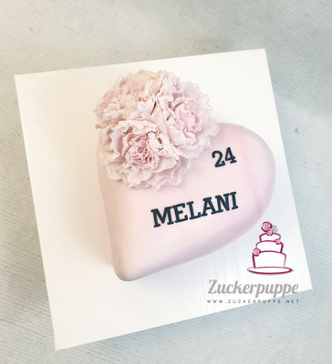 HerzTorte mit modellierten Pfingstrosen zum 24. Geburtstag von Melani