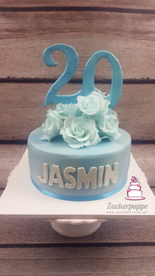 RosenTorte in der Lieblingsfarbe Hellblau zum 20. Geburtstag von Jasmin