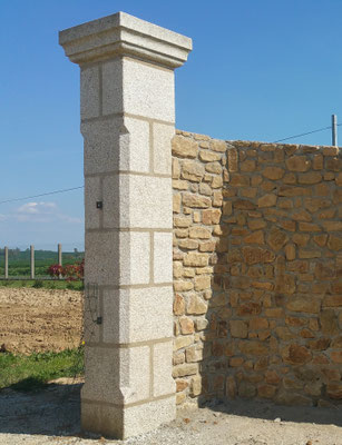 pilier granit beige