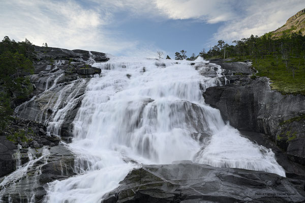 Nyastolsfossen, Husedalen