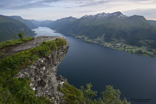 Dalsfjord vom Gipfel des Galten