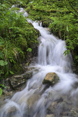 Kleiner Wasserfall