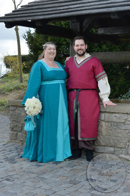 Mittelalter Hochzeit Gewandung