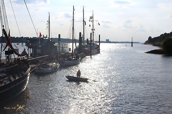_sunshine on the way_ Foto: (c)Ank, Hamburg 9/2014