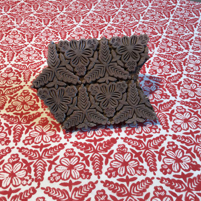 Block Print Stoffe aus Indien bestellen.  Stoffmuster Karten erhältlich für Geschäftskunden www.maasa-production.com