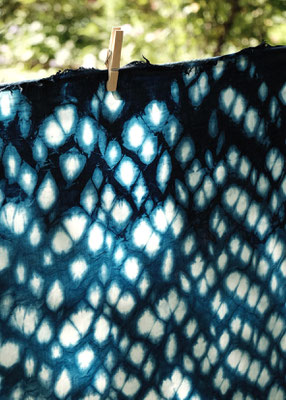 Workshop Shibori und Indigo. Färbe  und gestalte mit Indigo aus Indien dein eigenes Halstuch