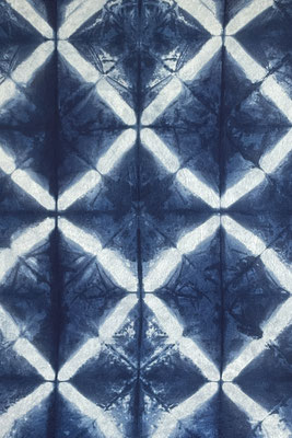  ⁠Natürliches Indigo Pulver aus Indigofera tinctoria zum Färben von Baumwolle und Leinen, Hanf Wolle und Seide