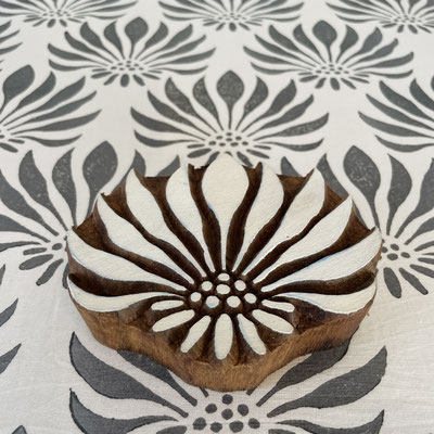 Traditionelle Blockprint-Technik mit handgeschnitzten Holzstempeln Indische Druckstempel für Stoffe, Papier und kreative Projekte