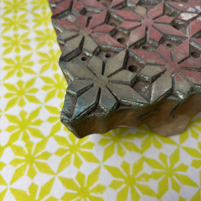     Handbedruckte Stoffe im Blockprint-Kurs von Maasa in der Schweiz