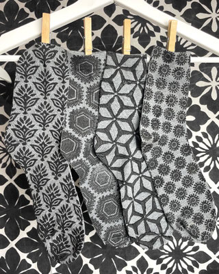Socken selber gestalten und drucken in einem Blockprint / Textildruck Kurs Zürich, Wädenswil