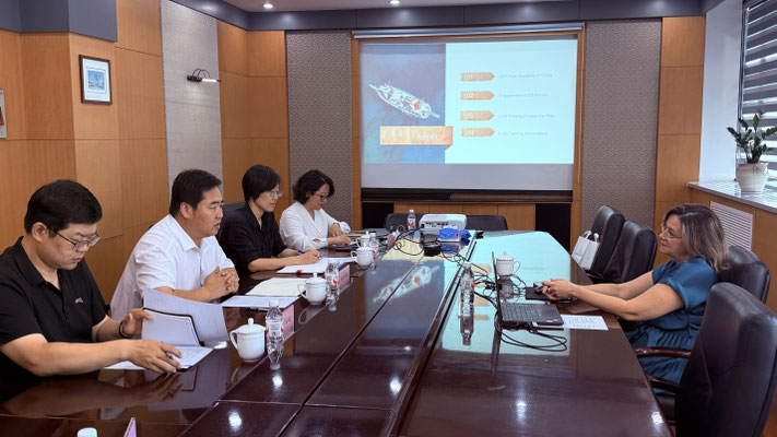From L-R: Liu, YANG, Yu, Wan, A Vassallo