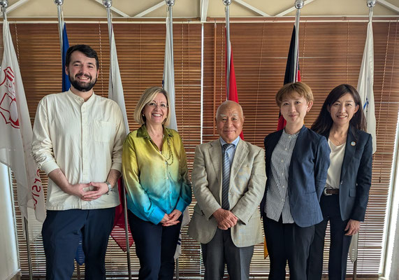 L-R: C Chivu, A Vassallo, Eisuke Kudo, Reiko Naito, Emi Shimada