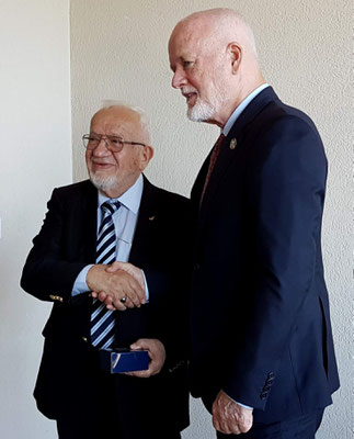 L-R: Awni Behnam and Peter Thomson (UN Special Envoy for the Ocean). Photo credit: A. Jaleel