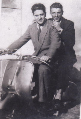 1949 Roatta e Morosi su Vespa