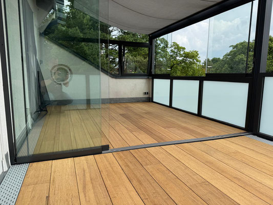 Die Naturhelle Bambusdielen Cristobal aus der Closed Decking Serie