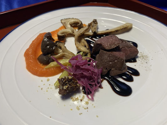 鹿ヒレ肉のロースト