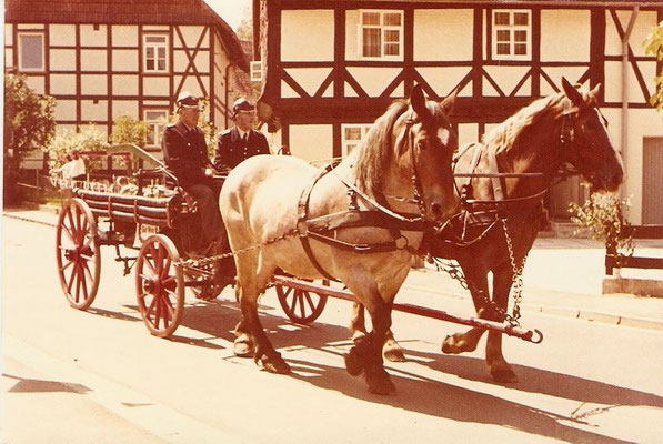 Die Fortbewegung bei den Anfängen der Feuerwehr