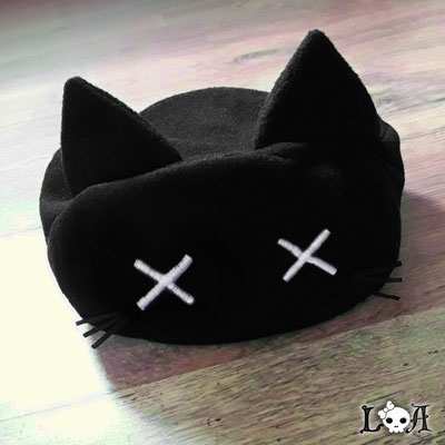 Creepy Cute Kitty Hat in Black