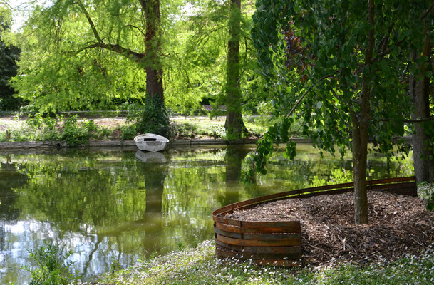 Bordeaux-public-garden
