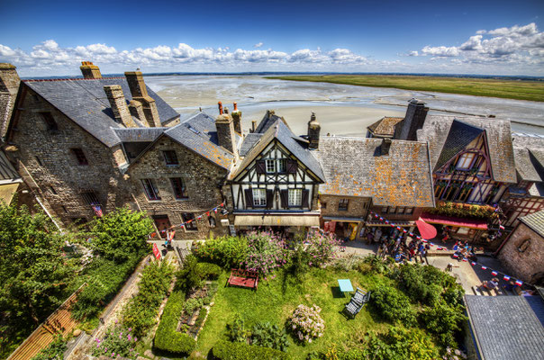 Grande Rue, Mont Saint Michel, Normandy, France - Copyright  Rolf E. Staerk