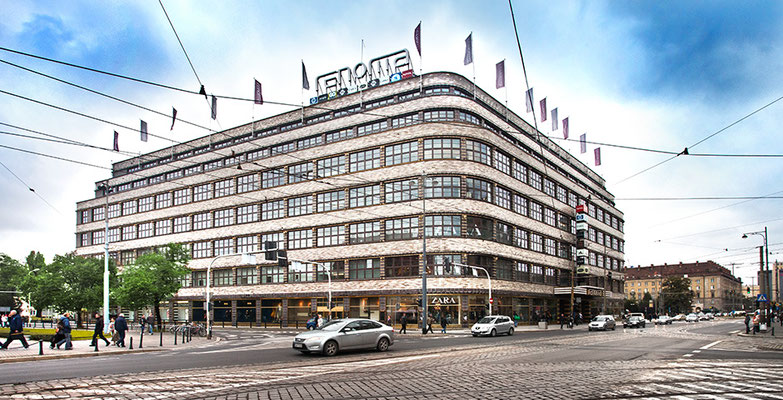 Renoma Shopping Centre Wroclaw - Copyright Renoma - Visit Wroclaw.eu - European Best Destinations - Engineering