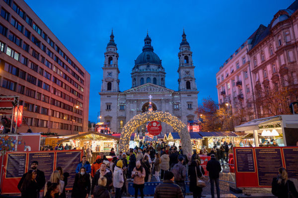 Advent Feast at the Basilica - Budapest Christmas Market - Copyright https://adventbazilika.hu/en